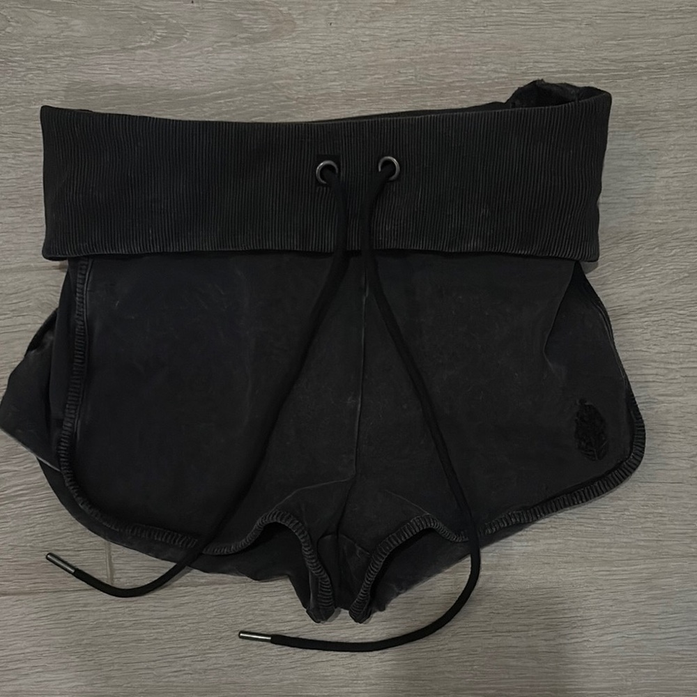 Black Athletic Shorts with Elastic Waistband and Moisture-Wicking Fabric